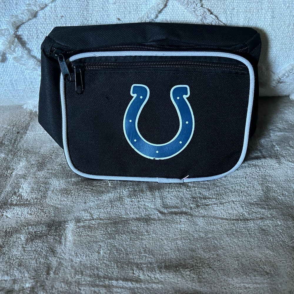 Black Men's Bag with Blue Horseshoe Logo